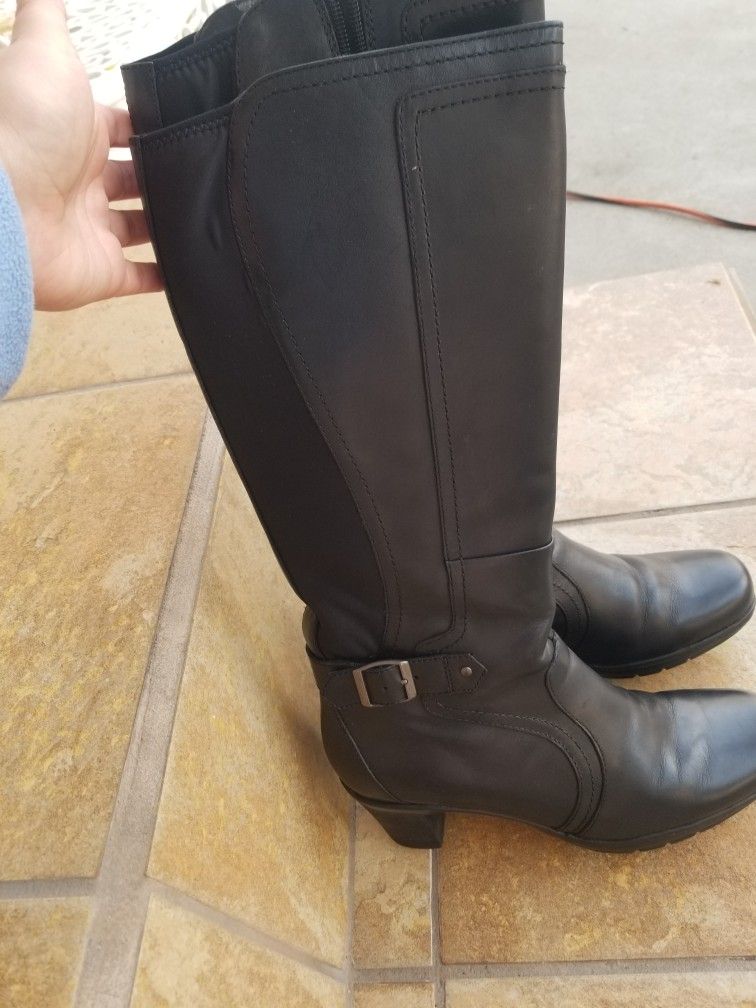 Clarks Women's Size 9 Authentic Leather Black Heel Boots