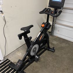 NordicTrack Commercial S10i Studio Cycle