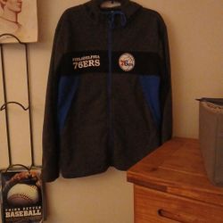 Philadelphia 76ers ZipUp Hoodie (BrandNew!)