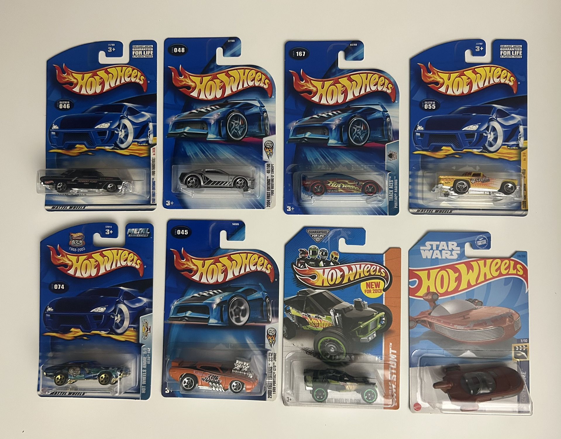 Hot Wheels - Random Group - 8 Vehicles