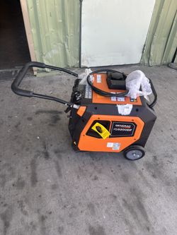 iQ5200 Dual Fuel 5200 peak watts / 3900 running watts (gas) Push Button Start Portable Inverter Generator 50ST