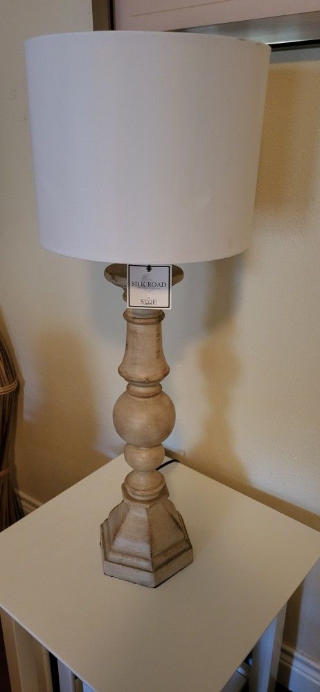 Table lamp