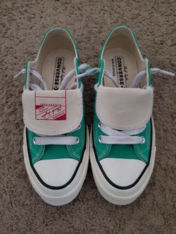 Converse Chuck Taylor Low-Top Sneakers