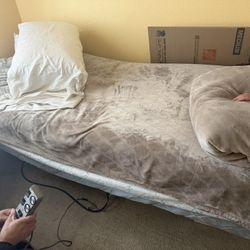 Vibrating bed
