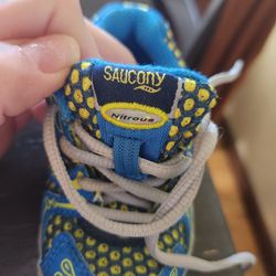 Saucony Nitrous Size 4 Baby Sneakers