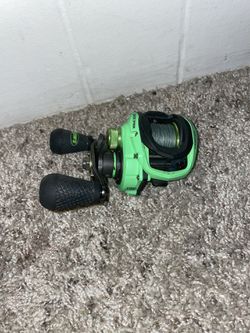 Lews SS1HLA x Lews Carbon fire Baitcast Combo Left Handed 6.8:1 for Sale in  Houston, TX - OfferUp