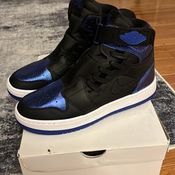 Woman’s air Jordan 1 nova xx  size 8.5