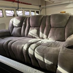 Electric Reclining Sofa