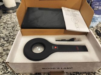 Woods Lamp