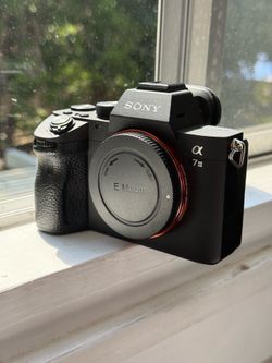 Sony A7 III Mint! Must see, used 3 times. A7III A 7 iii 3