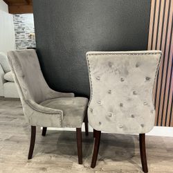 Tufted Dining Chair
