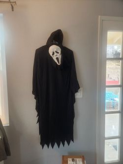 Ghostface Scream Halloween Costume with Mask
