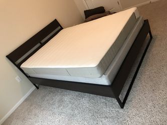 Geit Onbekwaamheid Schiereiland IKEA TRYSIL Queen Bed Frame + IKEA HASVAG Mattress * EXCELLENT* for Sale in  Missouri City, TX - OfferUp