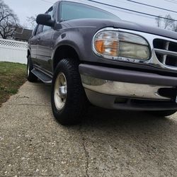 1997 Ford Explorer Sport Utility 4D