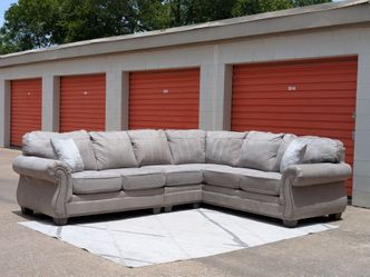 *FREE DELIVERY!* ASHLEY FURNITURE 3 PIECE SECTIONAL SOFA