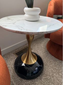 Round End Table