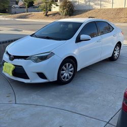 2014 Toyota Corolla E  White 4dr