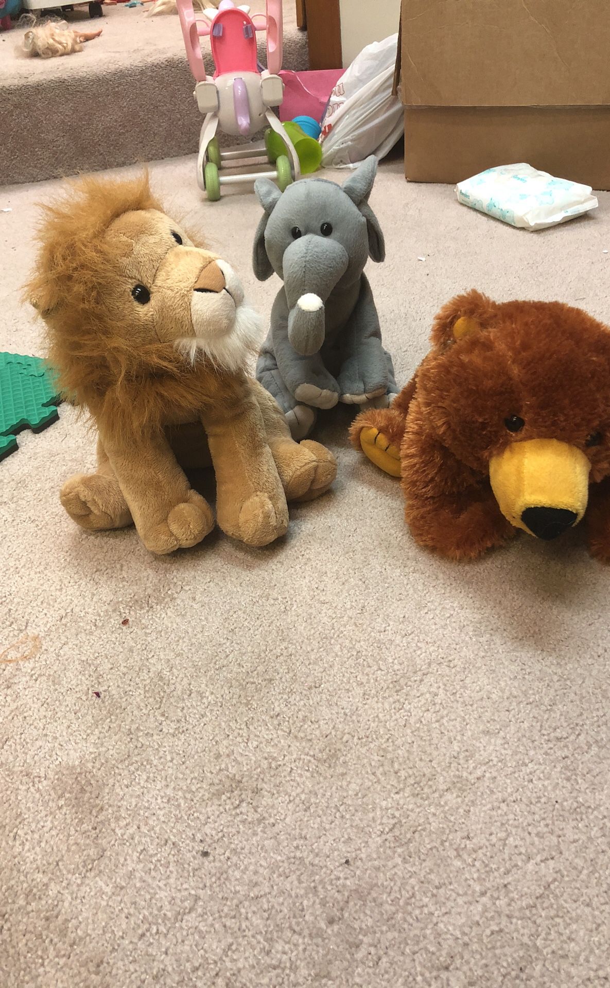3 zoo stuffed animals
