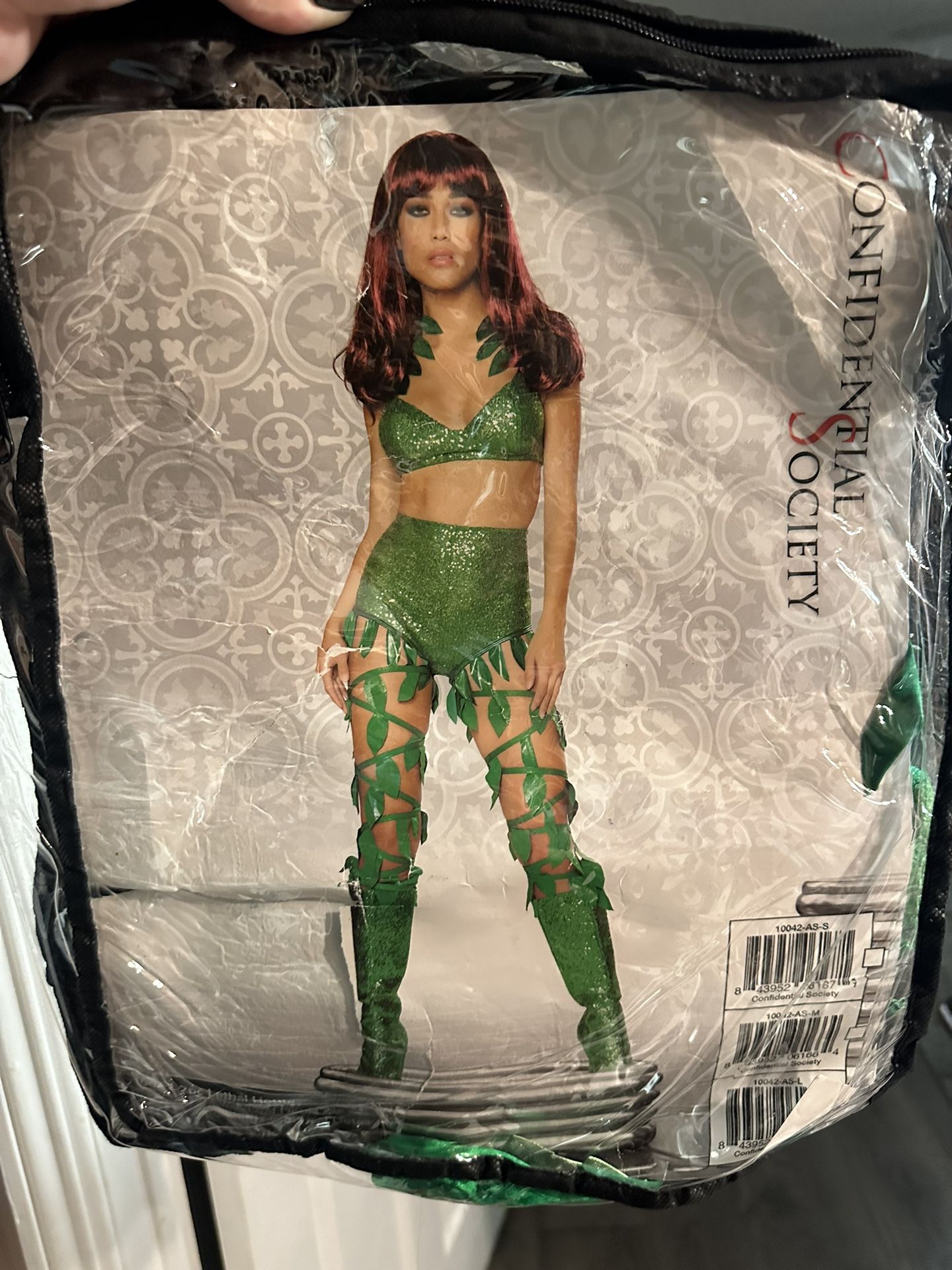Woman’s Poison Ivy Halloween Costume
