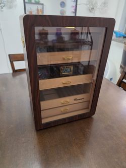 Beautiful Spanish Cigar Humidor