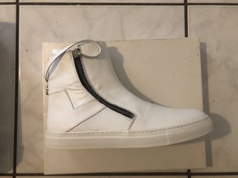 Emporio Armani White leather boot Size 12