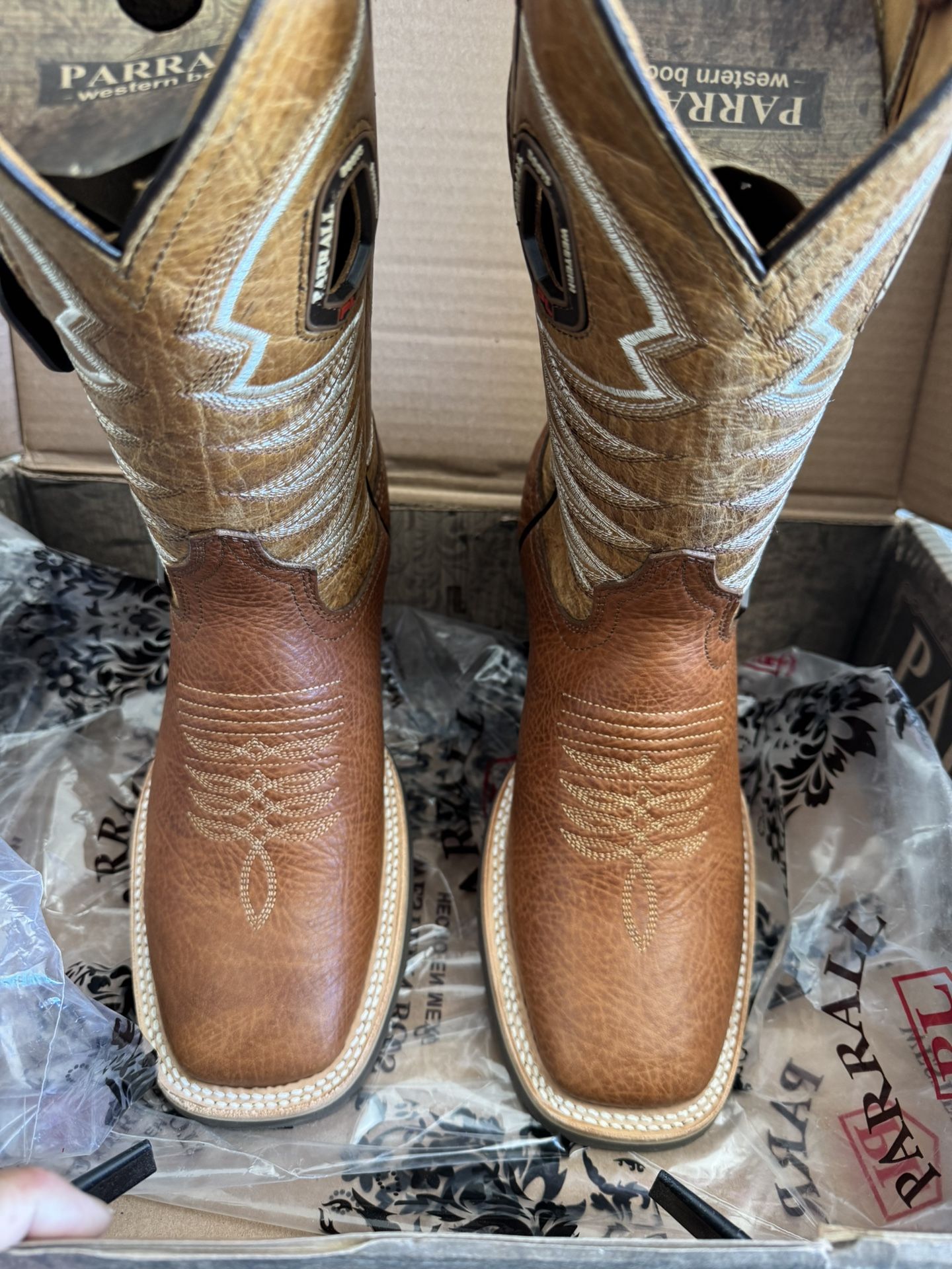 Parrall Boots Size 7.5
