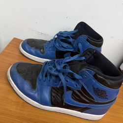 Air Jordan 1 Retro High OG 'Dark Marina Blue' SIZE 9.5