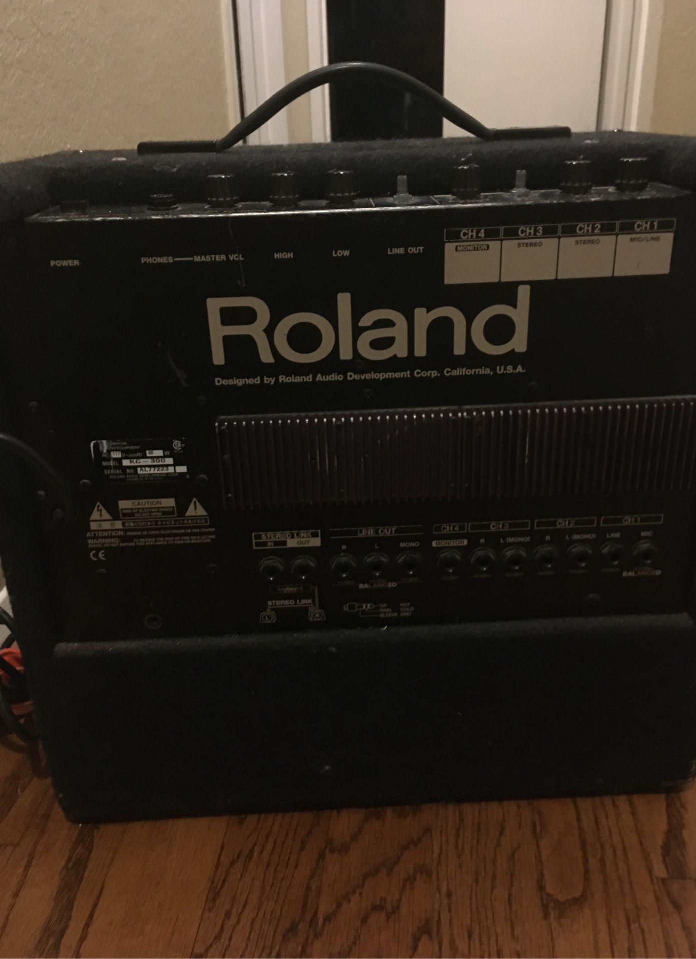 Roland KC300 Keyboard Amp for Sale in Renton, WA OfferUp