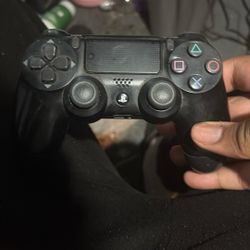 PlayStation 4 Black Controller