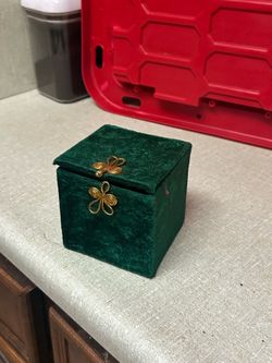 Free Green Velvet Jewelry Box