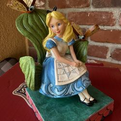 Enesco Disney Traditions Jim Shore "Curiouser and Curiouser" Alice Figurine
