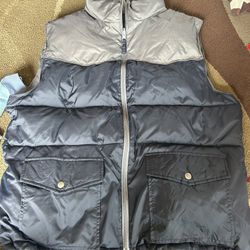Gap Reversible Mens Vest Size Large 