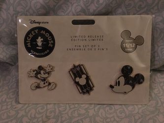 Mickey Disney pin memories November
