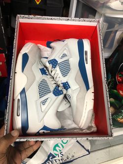 Jordan military 4 blues Sz 9.5
