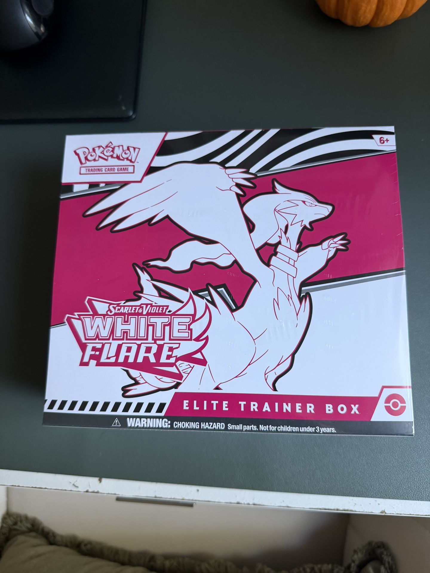 Pokemon TCG Scarlet & Violet White Flare ETB Elite Trainer Box- New SEALED