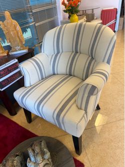 Brand new accent chair