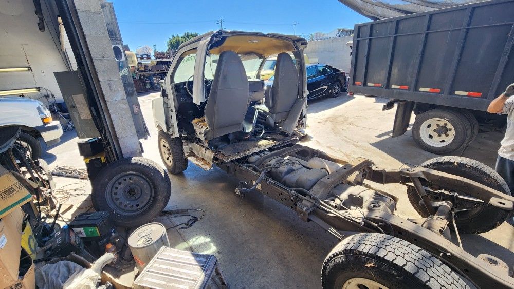 2011 Chevy Express Parts 6cyl