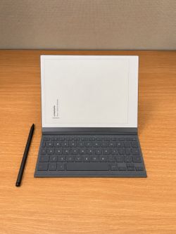 reMarkable Paper 2 11.8" Digital Notebook Bundle – Keyboard Folio + Marker Pen