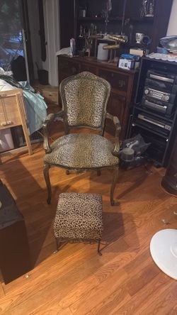 Tiger chair