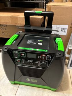 Solar generator and the solar panel