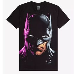 DC Comics Batman Jumbo Portrait T-Shirt hot topic 

Size M $18