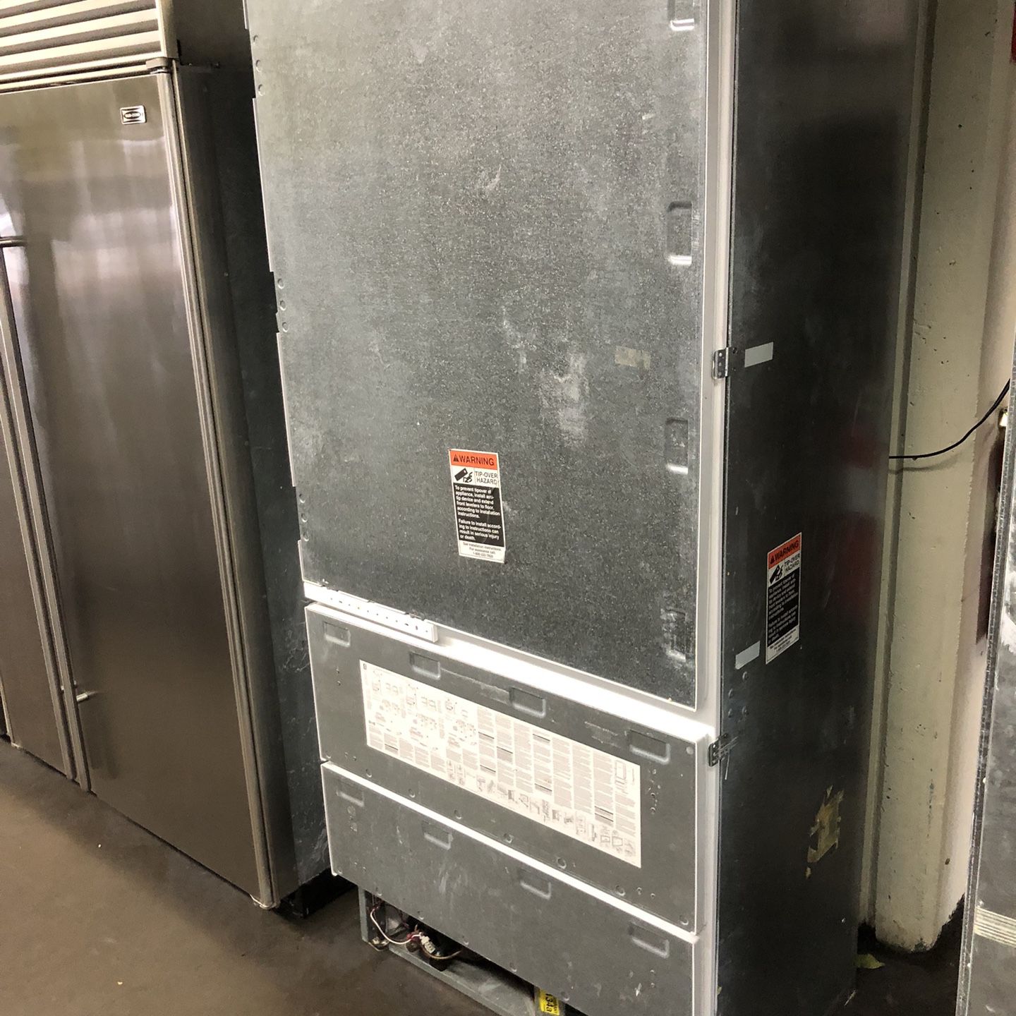 Sub Zero 36”Wide Built In Bottom Freezer Panel Ready Refrigerator 