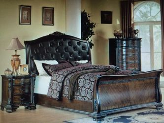 Queen bedroom set 4 piece
