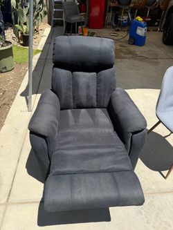 Reclining sofa/chair