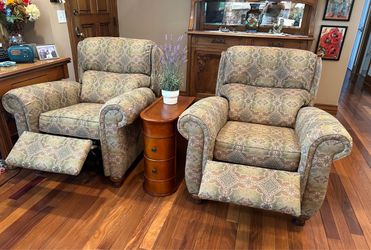 La-Z-Boy Recliners pushback style