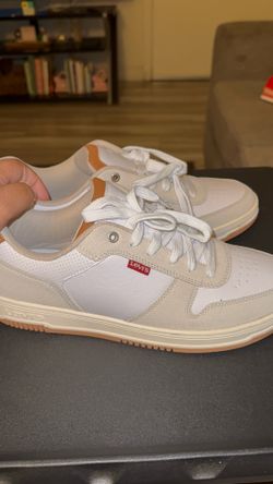 Men’s Levi Shoes 9 1/2