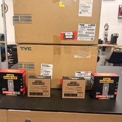 2015-17 Ford F-150 Headlamp Set With Bulbs - New!