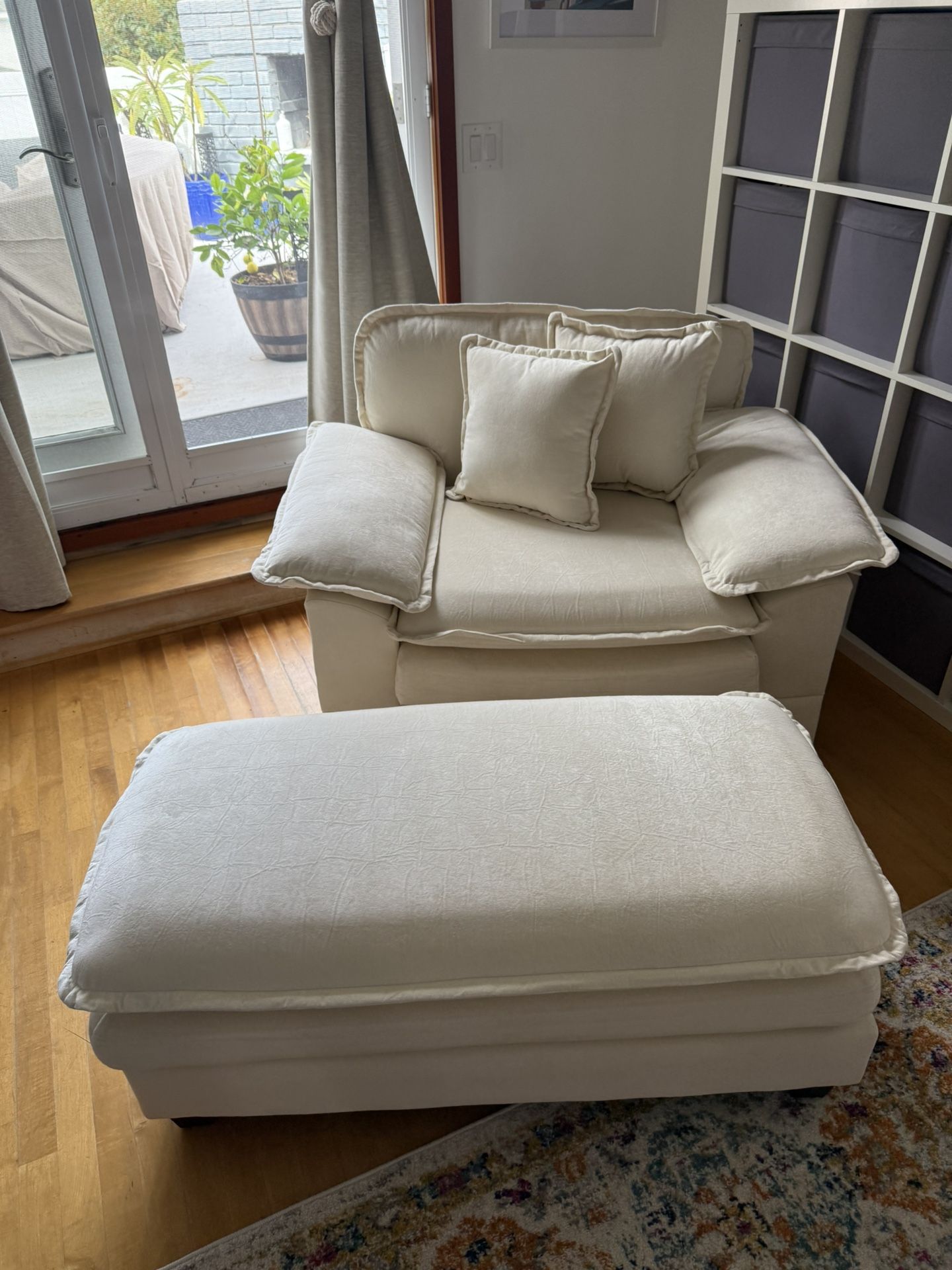 Over Sized Chair With Ottoman