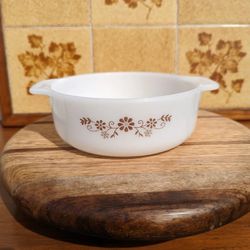 Vintage Dynaware Pyro-Rey Daisey Casserole 