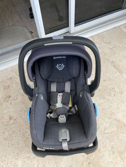 Uppababy Mesa Car seat For Sale 